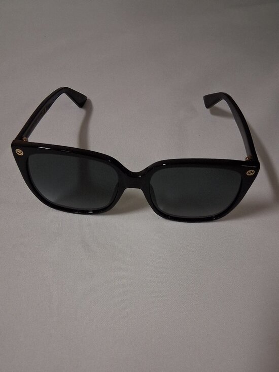 Gucci Women’s Lightness Square Sunglasses – Black/Grey – GG0022S-001-57 – NWOT main image 7